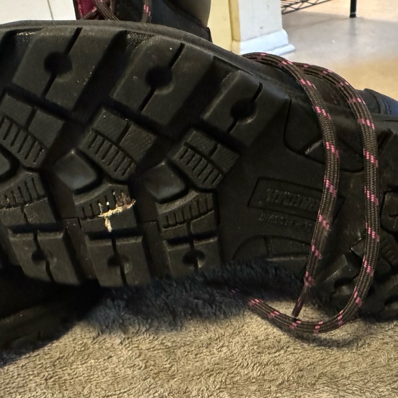 Size 7.5 Brahma Steel/ Composite toe work boots - Picture 2 of 3